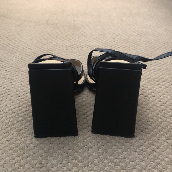 Heels - Picture 3 of 4